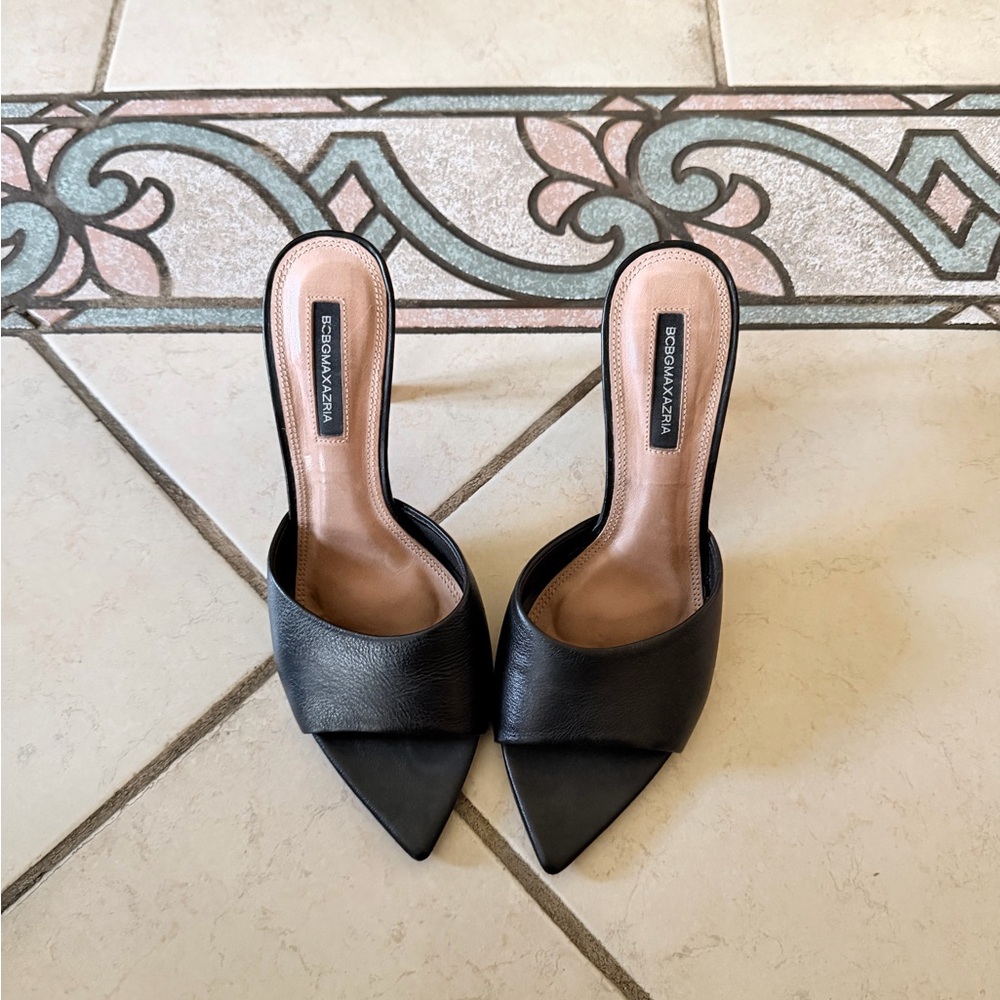 BCBG Maxazria Black Leather Pointed Mules